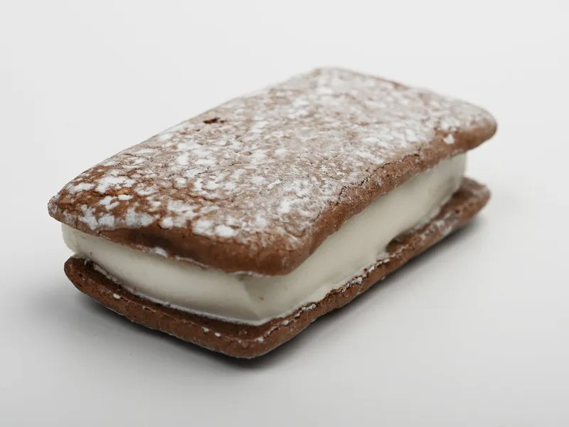ティラミスケーキサンドアイス 3
